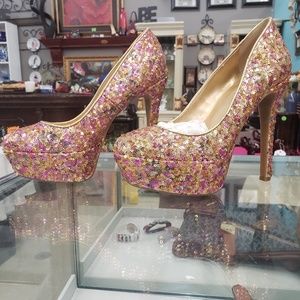 Jessica Simpson platform heels